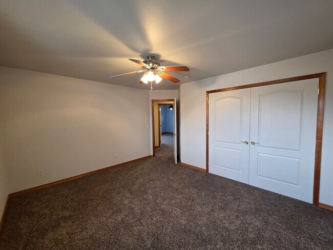 Building Photo - 3493 Hanstead St