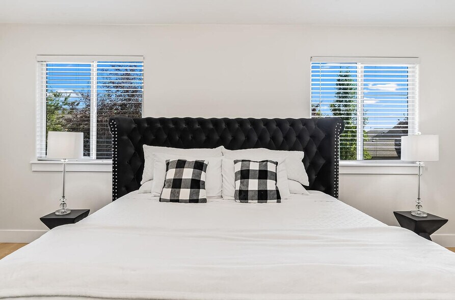 Building Photo - 4061 E Arch Dr