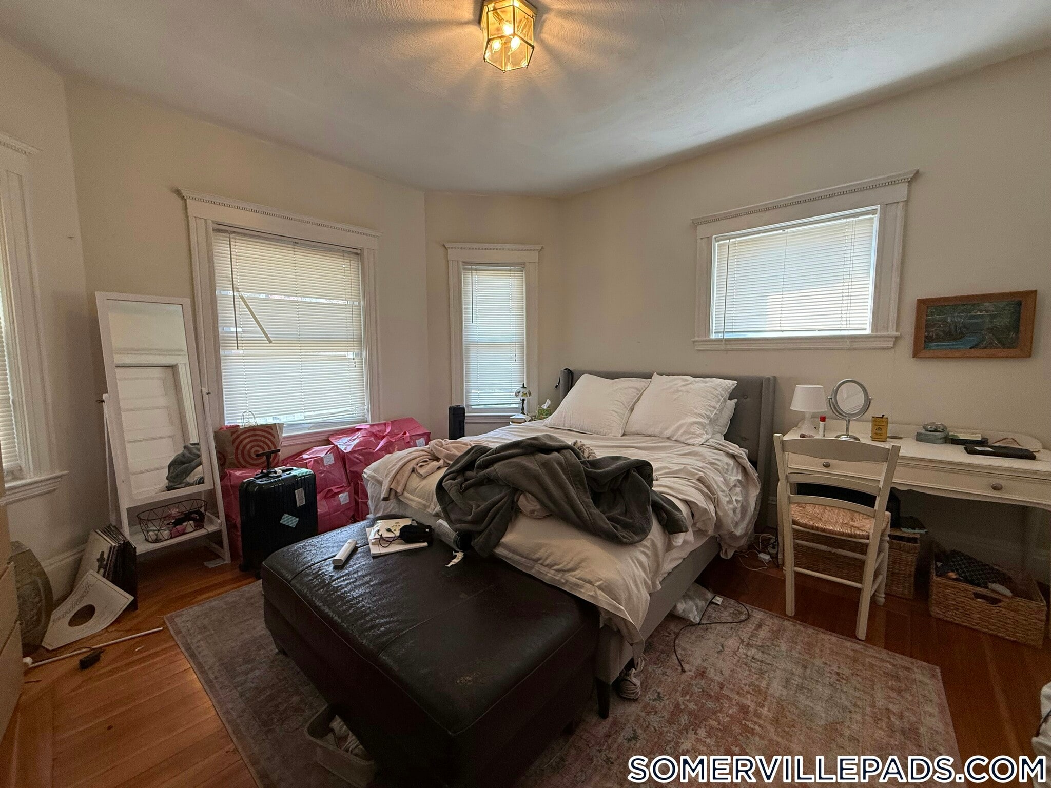 Building Photo - 10 Dickson St