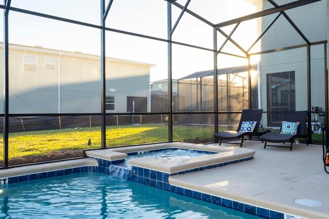 Building Photo - 4319 Scene Ln