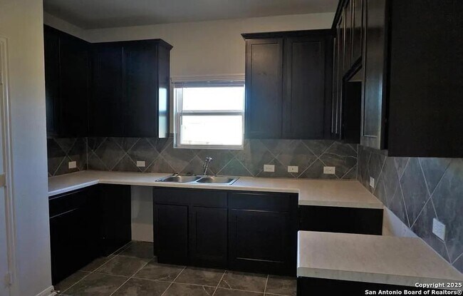Building Photo - 7374 Braes Cor