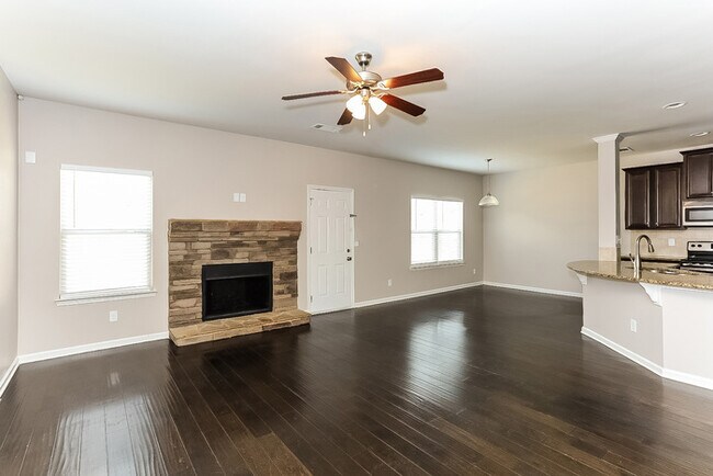 Building Photo - Beautiful 5-Bedroom Home in McDonough, GA
