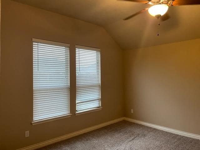 Building Photo - 401 Durkee Rd