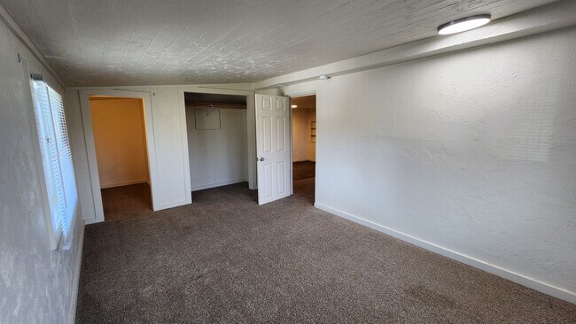 Building Photo - 18220 E Sprague Ave