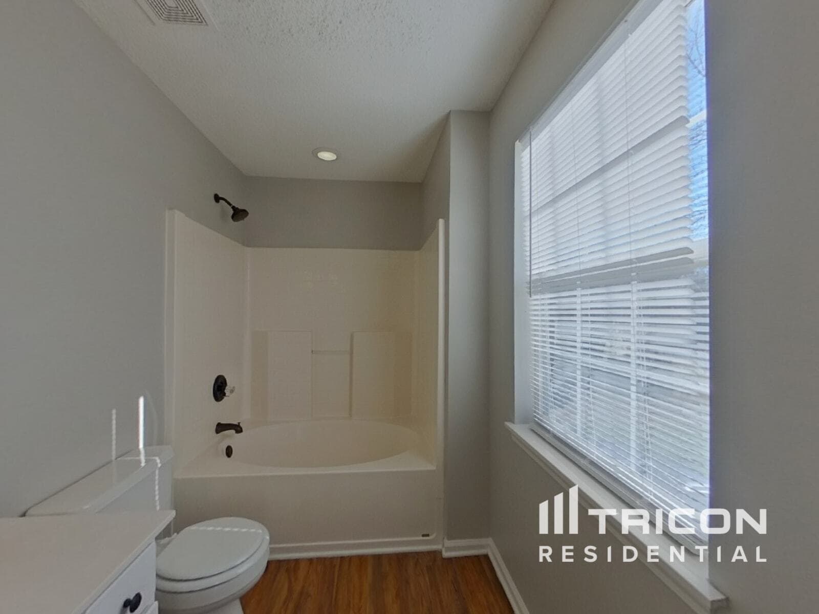 Building Photo - 9227 Darbyshire Pl