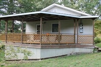 Building Photo - Duplex in Oak Ridge