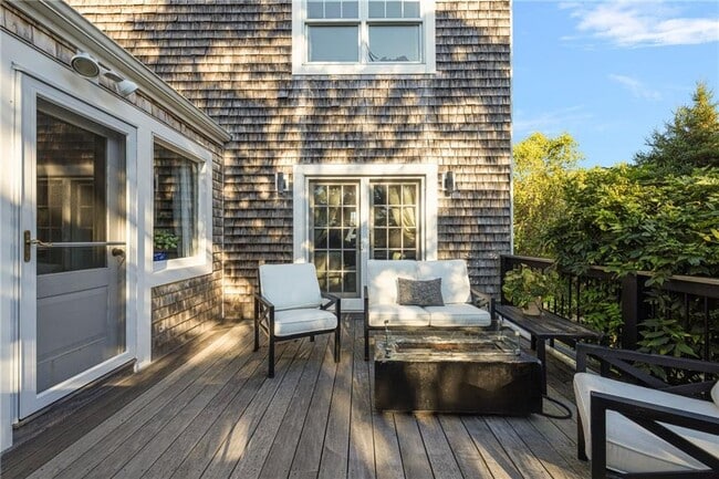 Building Photo - 9 White Terrace