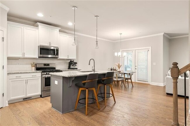 Building Photo - 1603 Glenivy