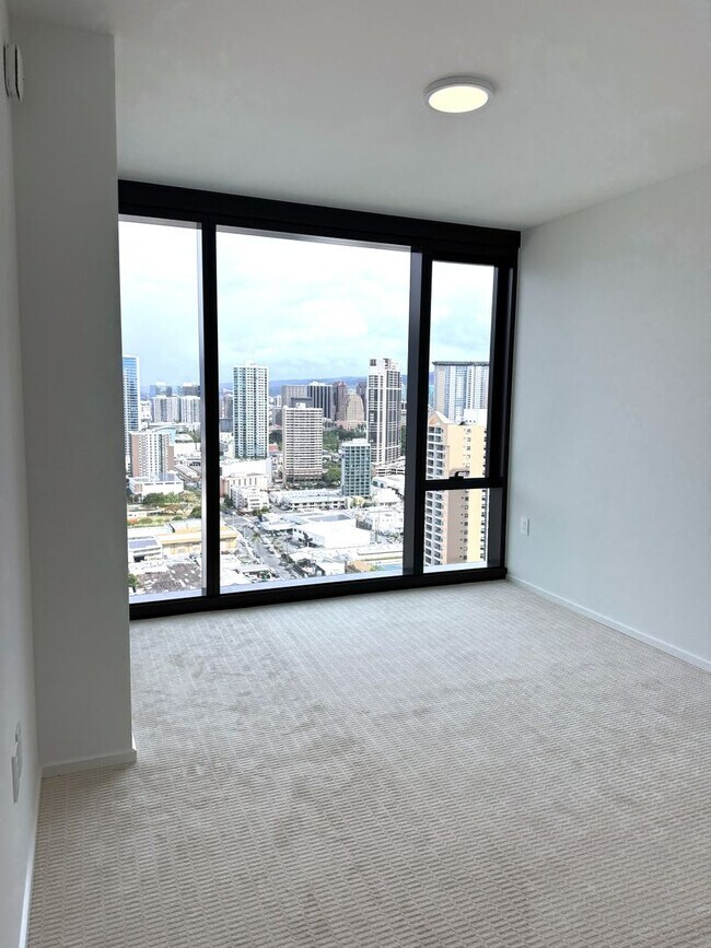 Building Photo - The Park Ward Village - High Floor One Bedroom with Storage Room Included!