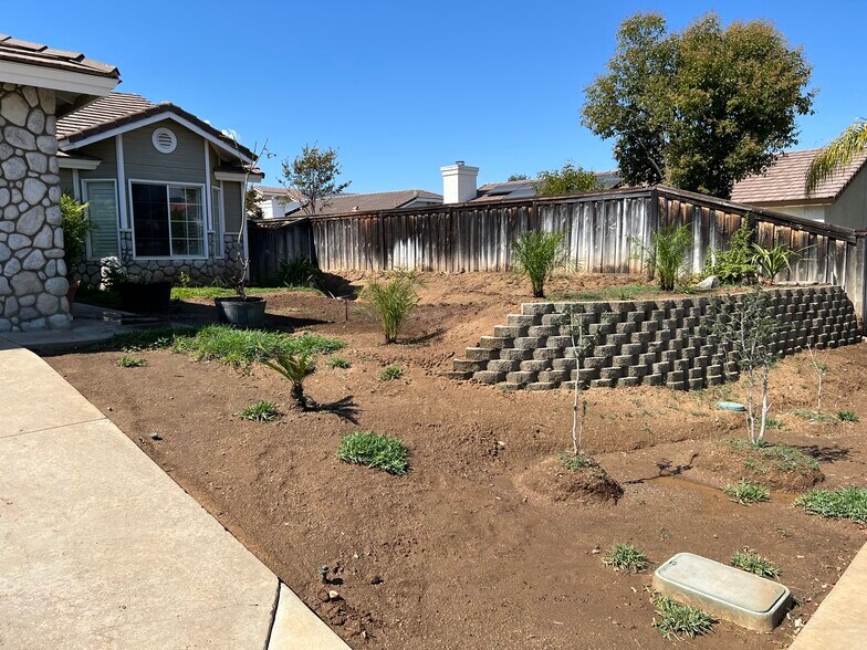 Building Photo - 35577 Ruth Ave