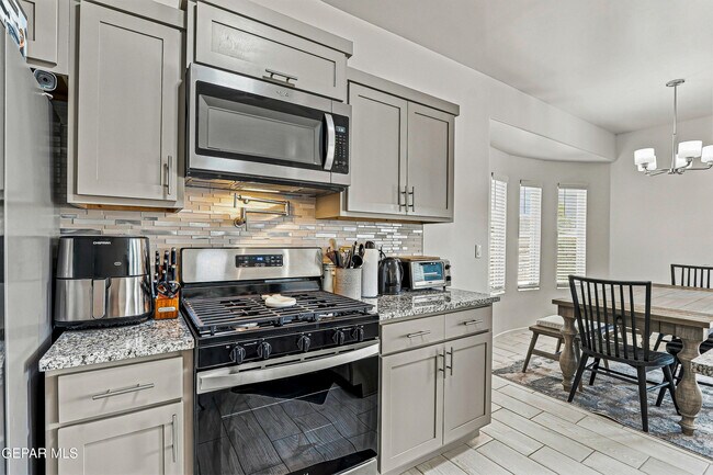 Building Photo - 13420 Highworth Dr