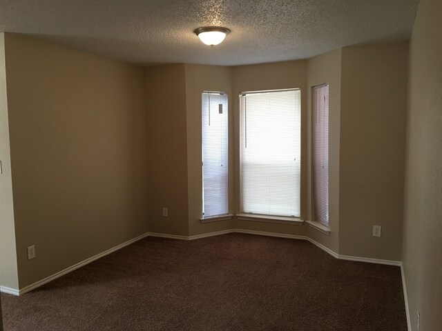 Building Photo - 707 Ford Dr