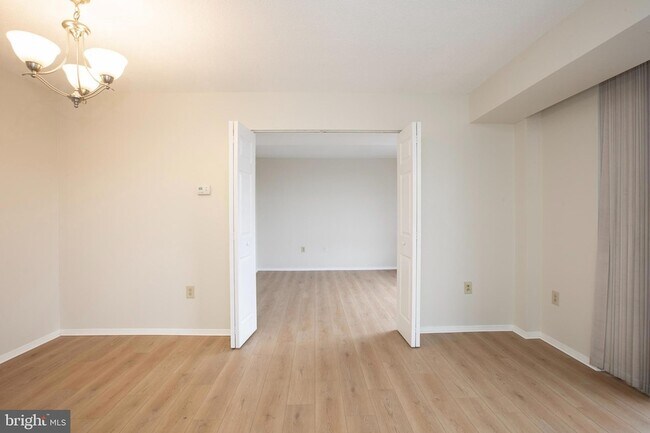 Building Photo - 1808 Old Meadow Rd