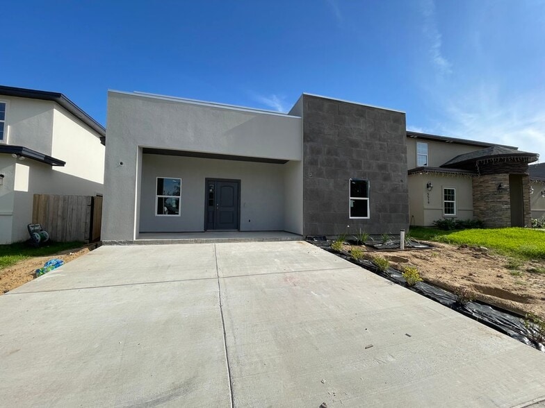 Primary Photo - 5521 Conroe St