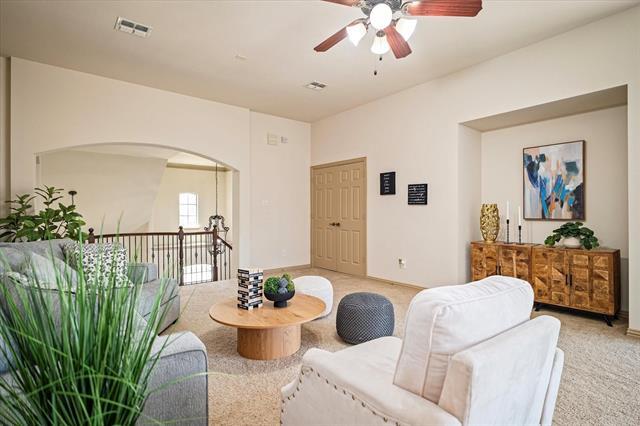 Building Photo - 5766 Wellington Ln