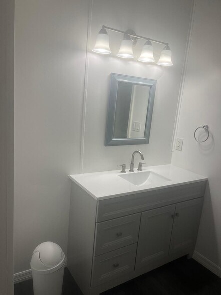 Building Photo - 4620 Hunting Lodge Dr