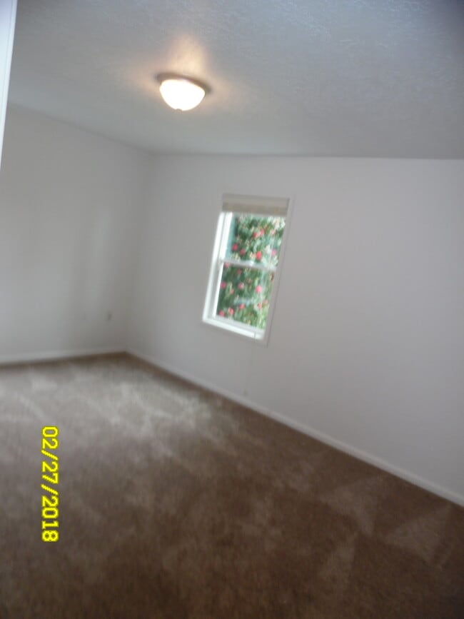 Building Photo - 1315 NW Birch St