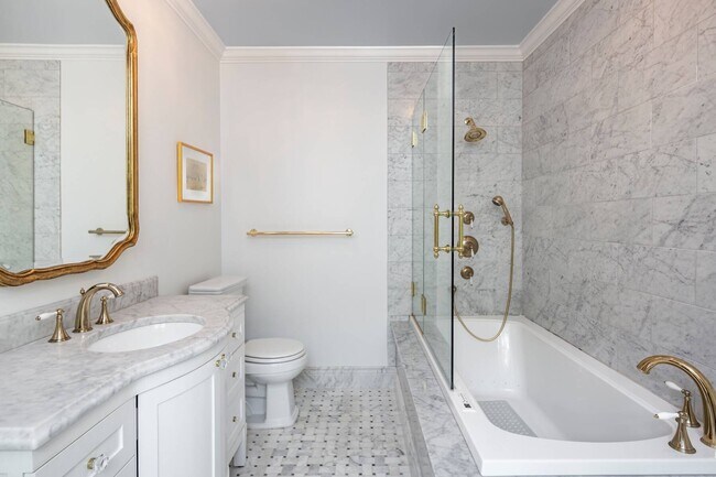 Building Photo - 6 Tall Tree Ct