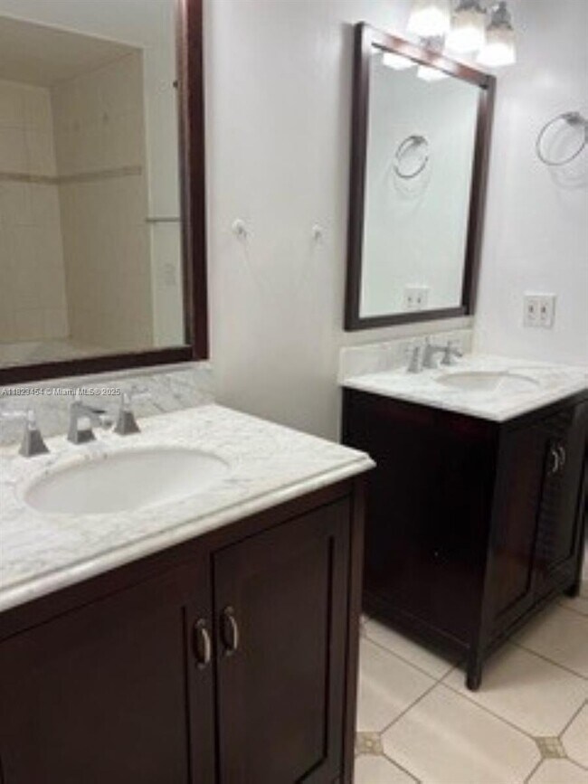 Building Photo - 5780 SW 59th Pl