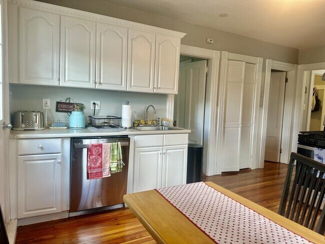 Building Photo - 4 bedroom in Brighton MA 02135