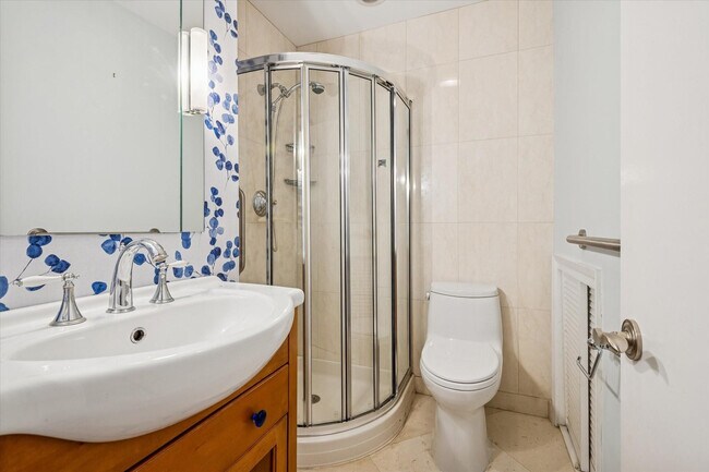 Building Photo - 5400 N Ocean Blvd