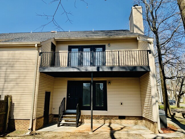 Building Photo - $500 off one month.  Call for details. "Ch...