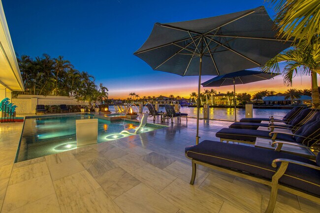 Building Photo - 3109 NE 42nd Ct