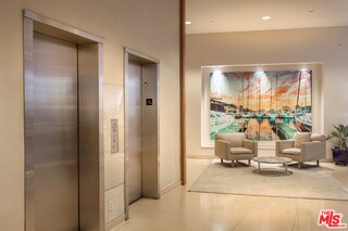 Building Photo - 4314 Marina City Dr