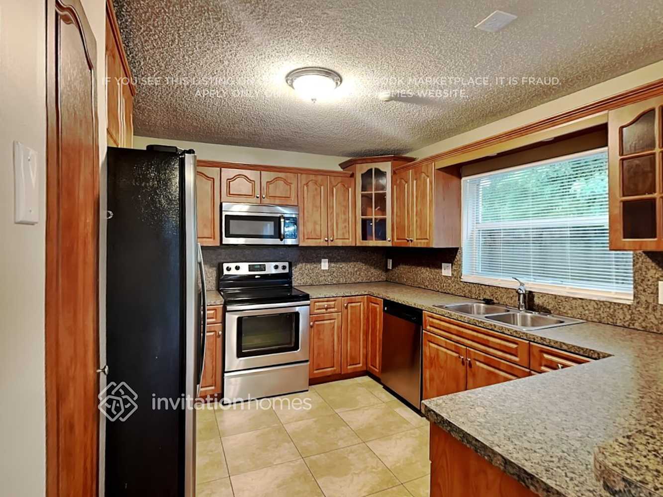 Building Photo - 14573 SW 155th Pl