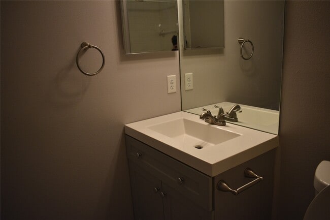Building Photo - 9519 Pagewood Ln