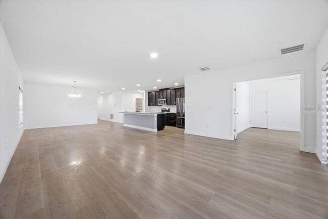 Building Photo - 446 Hamlet Lp