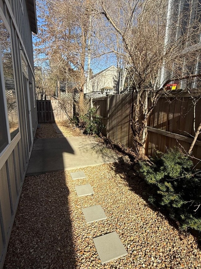 Building Photo - Charming Upgraded Home in Deschutes River Crossing North – SW Bend