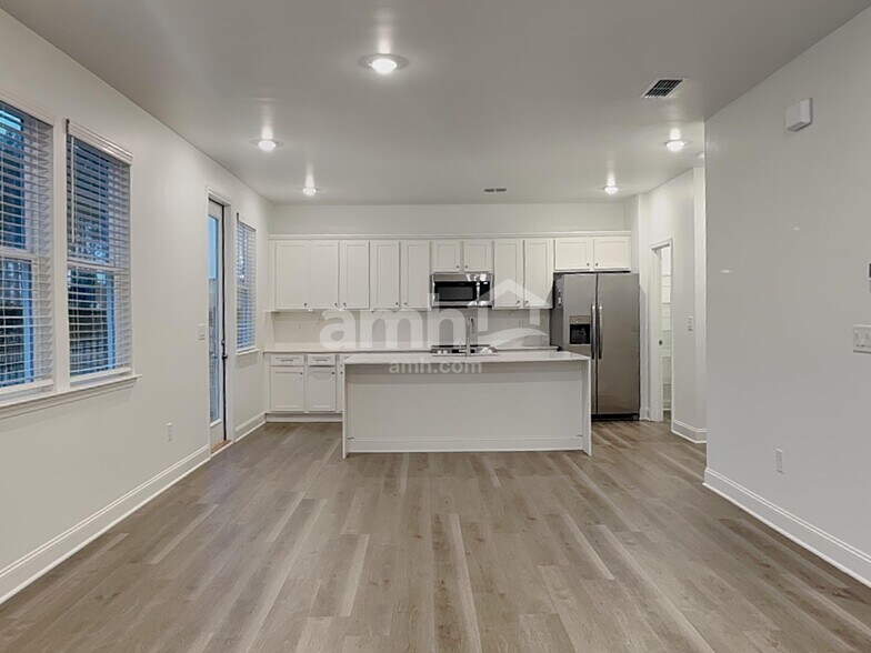 Building Photo - 1488 Aquamarine Dr