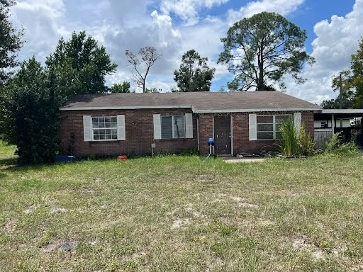 Primary Photo - 104 Robinson St