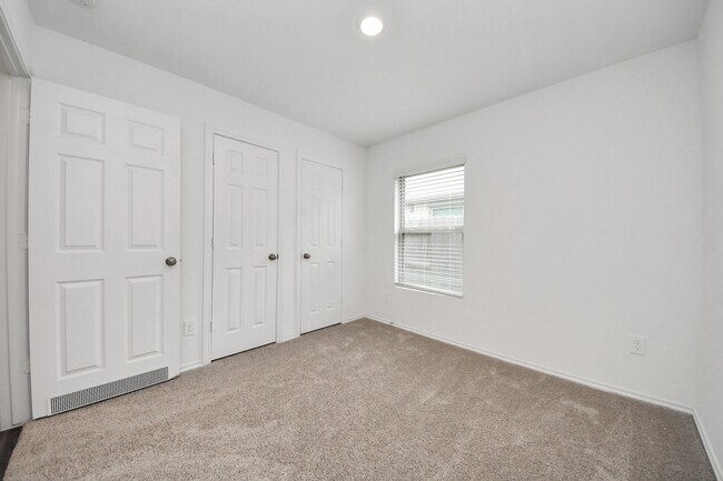 Building Photo - 32615 Orchard Haze Dr