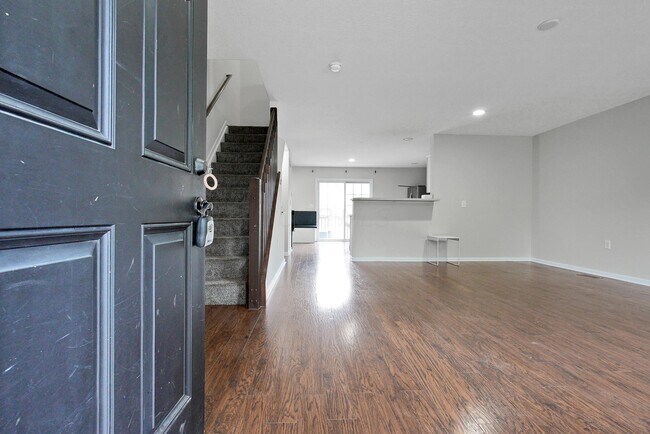 Building Photo - 6321 Marsh Wren Drive