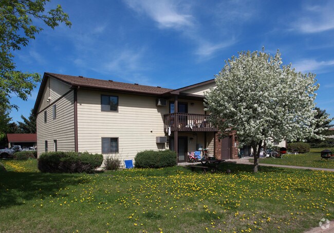 Building Photo - 1607 Aspen Dr