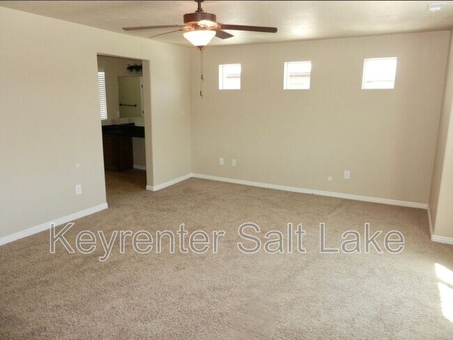 Building Photo - 1057 Cambria Drive