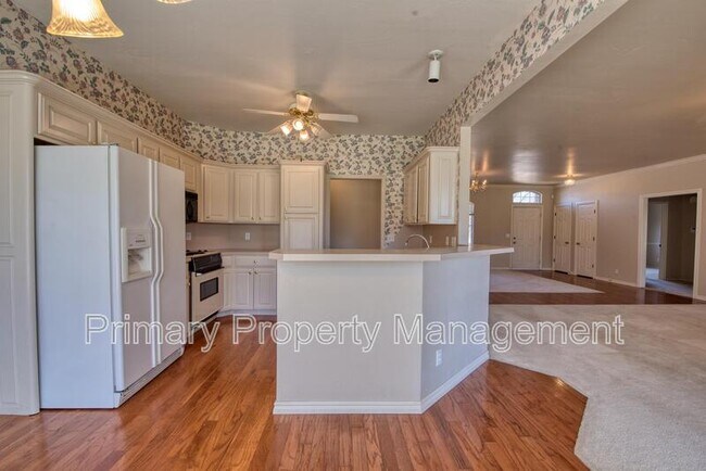 Building Photo - 15501 Arbuckle Heights