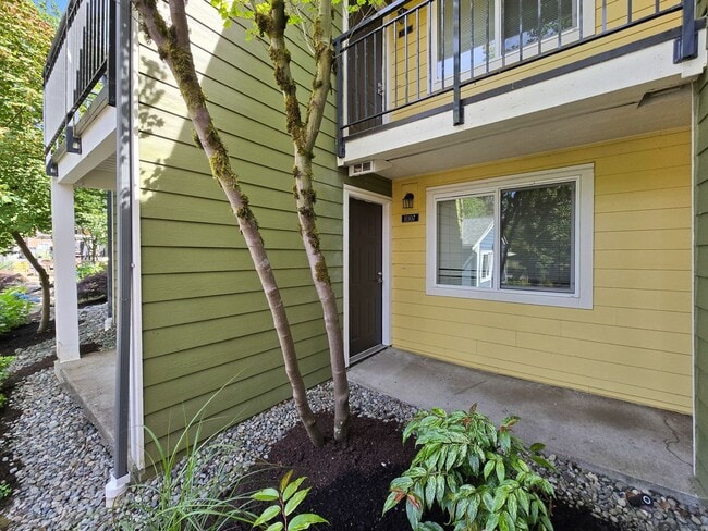 Building Photo - Exceptional Rental Opportunity!