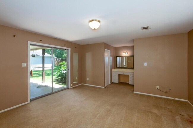 Building Photo - 1510 Belvedere Dr