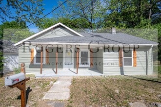 Building Photo - 515 Owen St