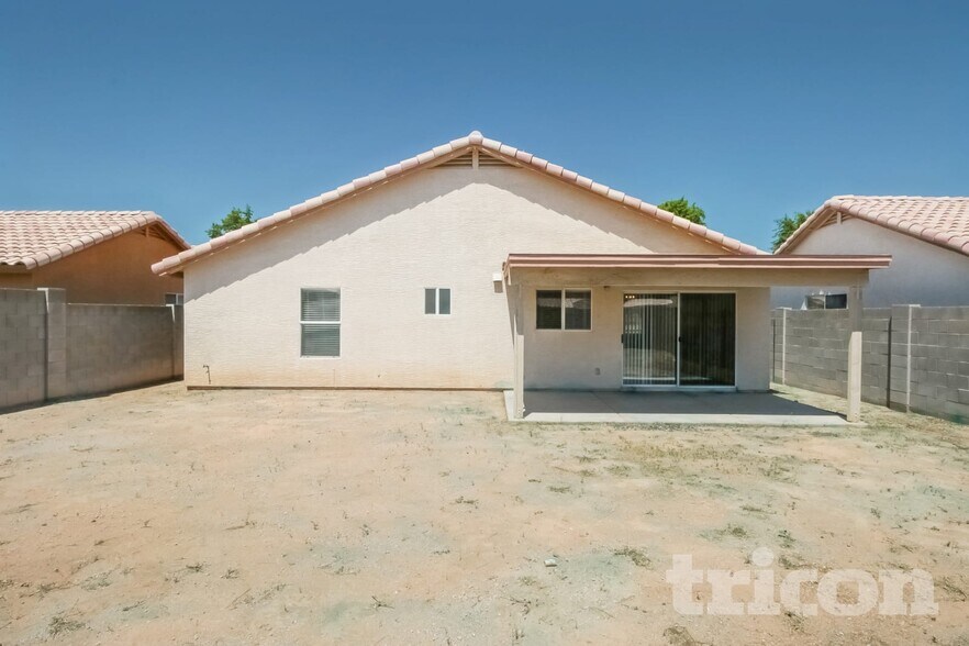 Building Photo - 16169 W Buchanan St