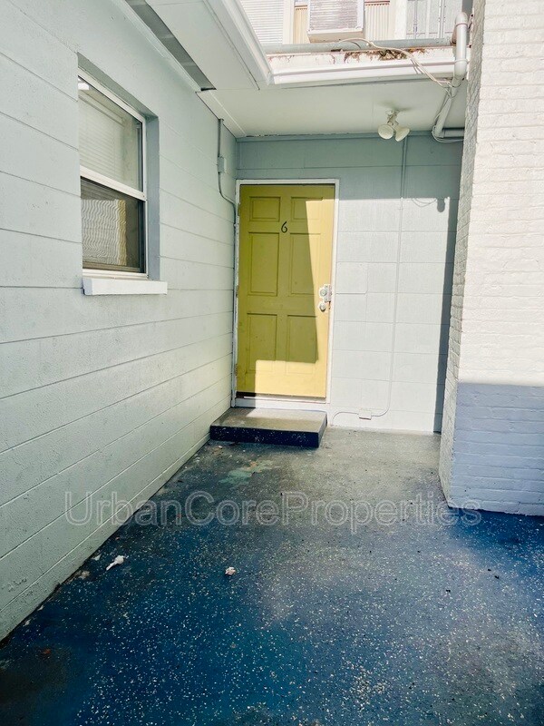 Building Photo - 232 4th St N