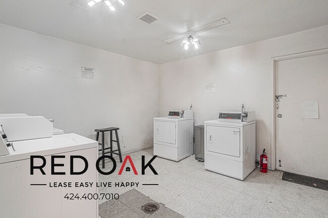 Building Photo - 5325 Cartwright Ave