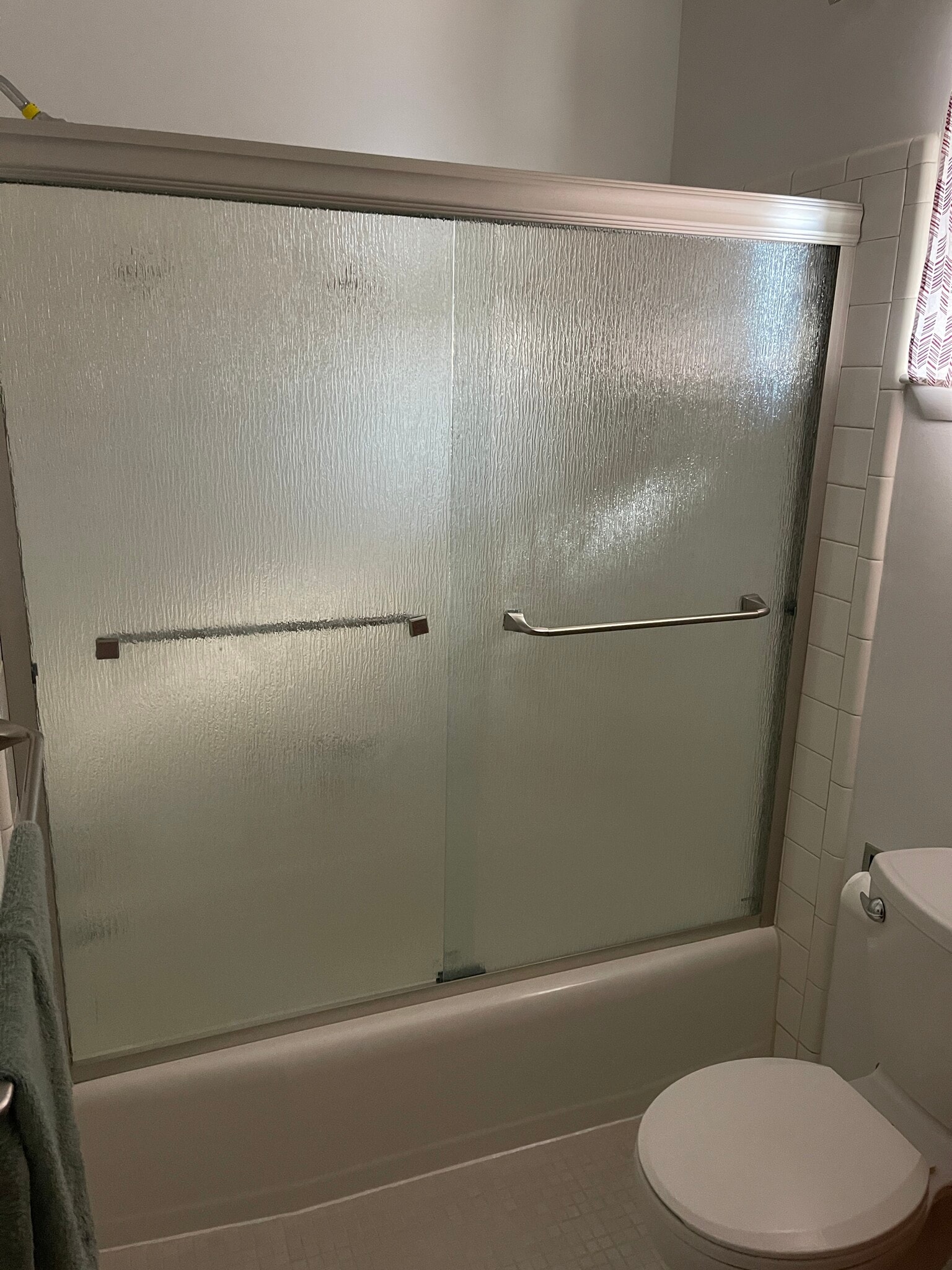 Bathroom - 2525 Annunciation St