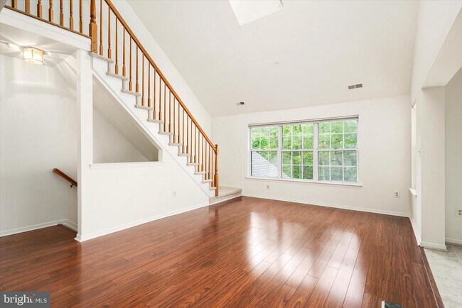 Building Photo - 623 Brickhouse Rd