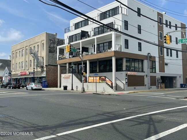 Building Photo - 1 Osborne Pl