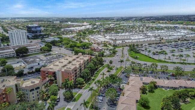 Building Photo - 1610 Presidential Way