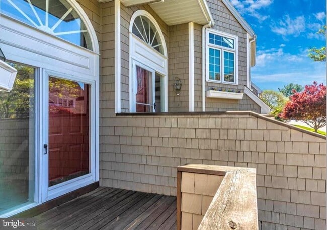 Building Photo - 8 Wellfleet Ln